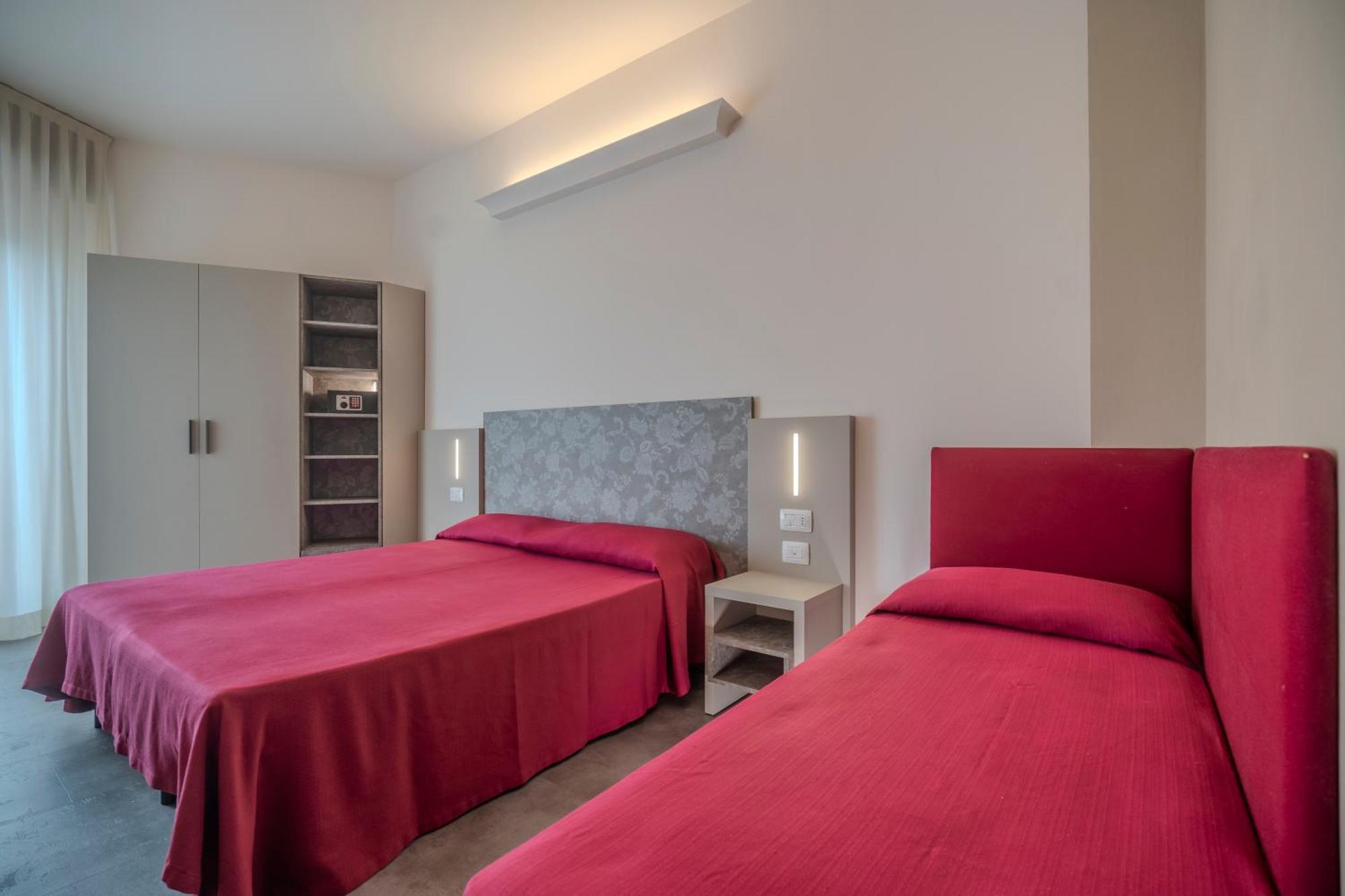 Hotel 2000 Rimini Exterior photo